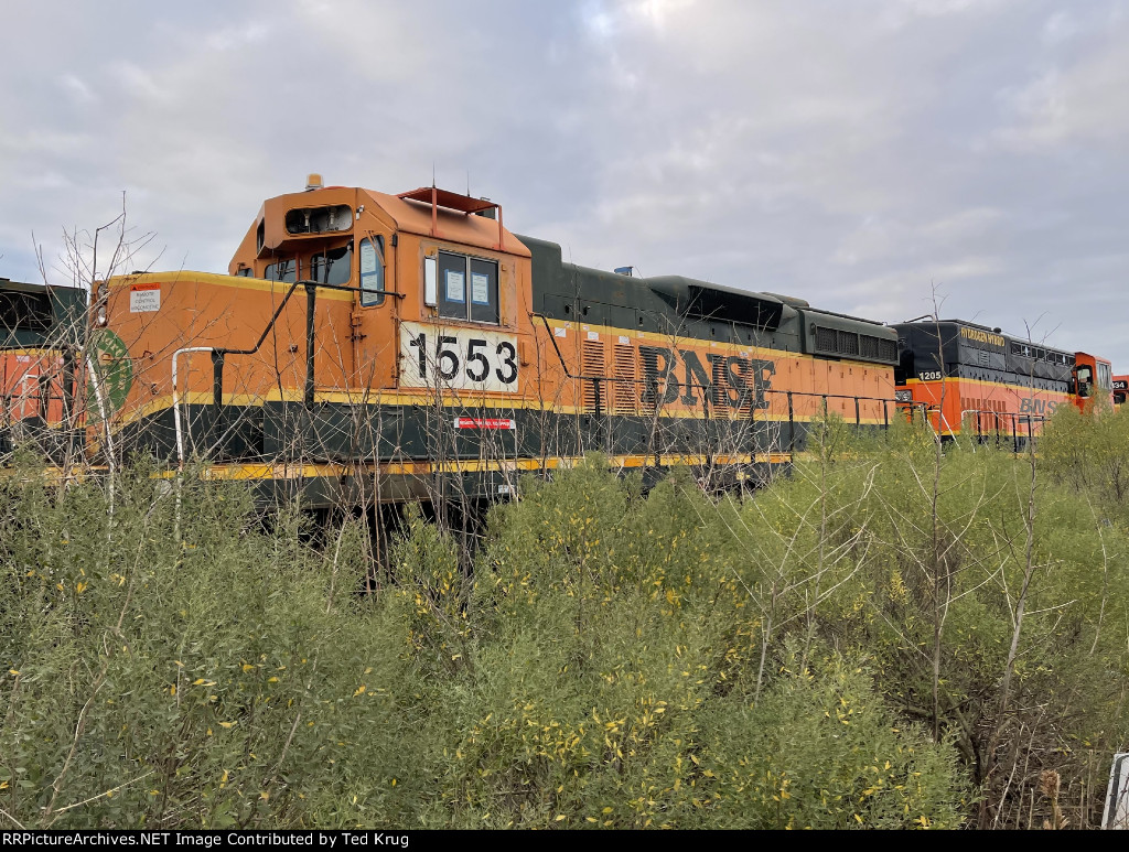 BNSF 1553